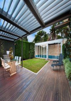 Pergola bioclimatique ou à toiture fixe : comment savoir laquelle vous convient ? Mulhouse