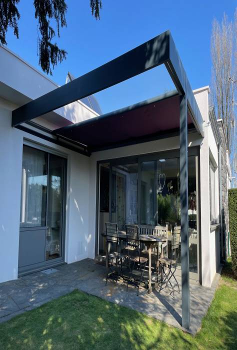 Fabrication et conception de pergola bioclimatique à toiture fixe et rétractable à Wittelsheim proche d&#8217;Altkirch Belfort