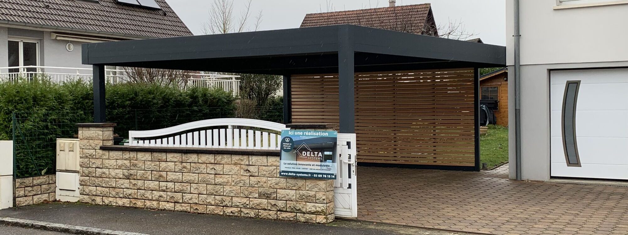 Comment intégrer un carport dans une maison moderne sans dénaturer son style ? Montbéliard