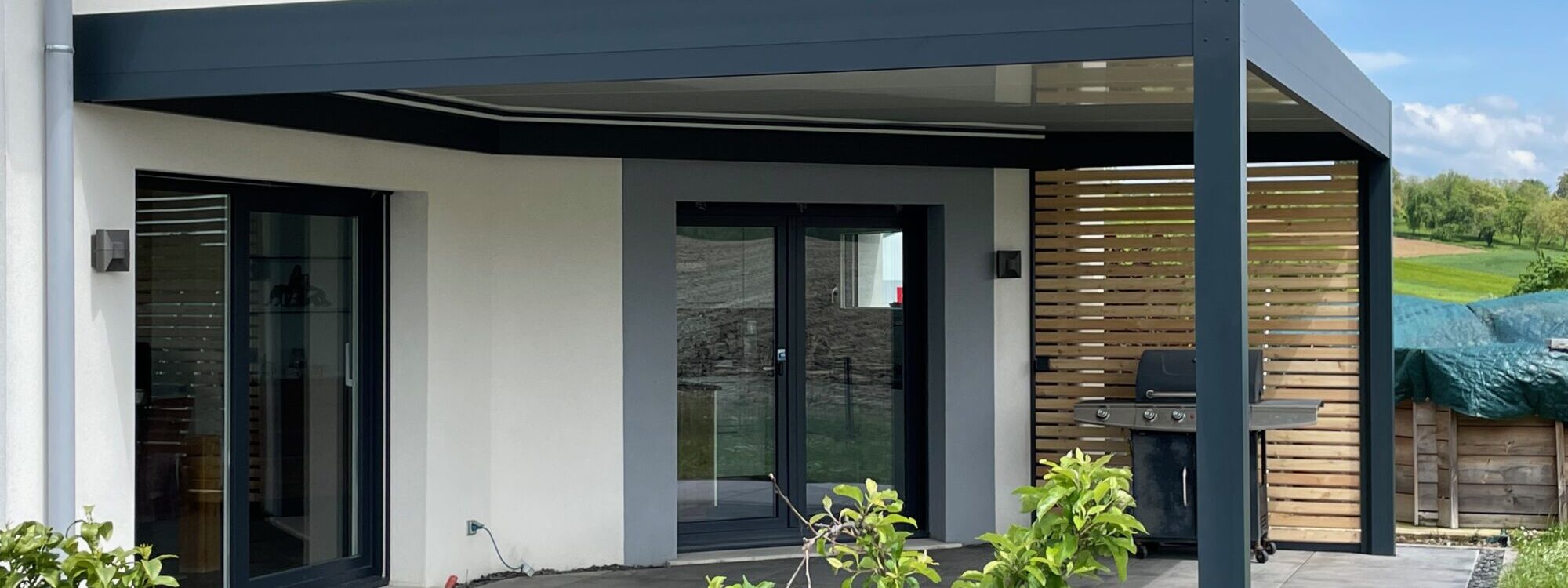 Quels sont les avantages de la pergola &agrave; toiture fixe ? Audincourt